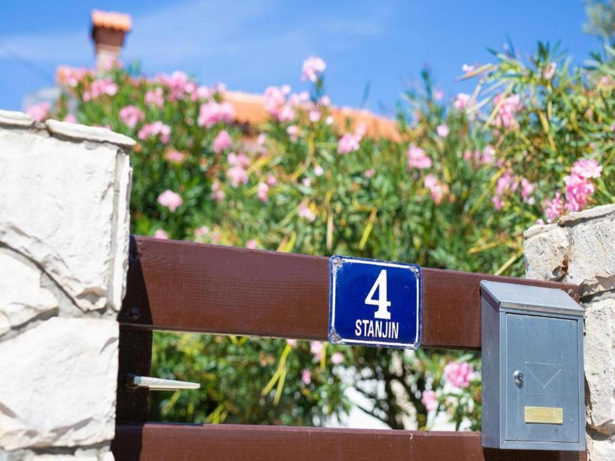 Apartment Ankica Polje エクステリア 写真